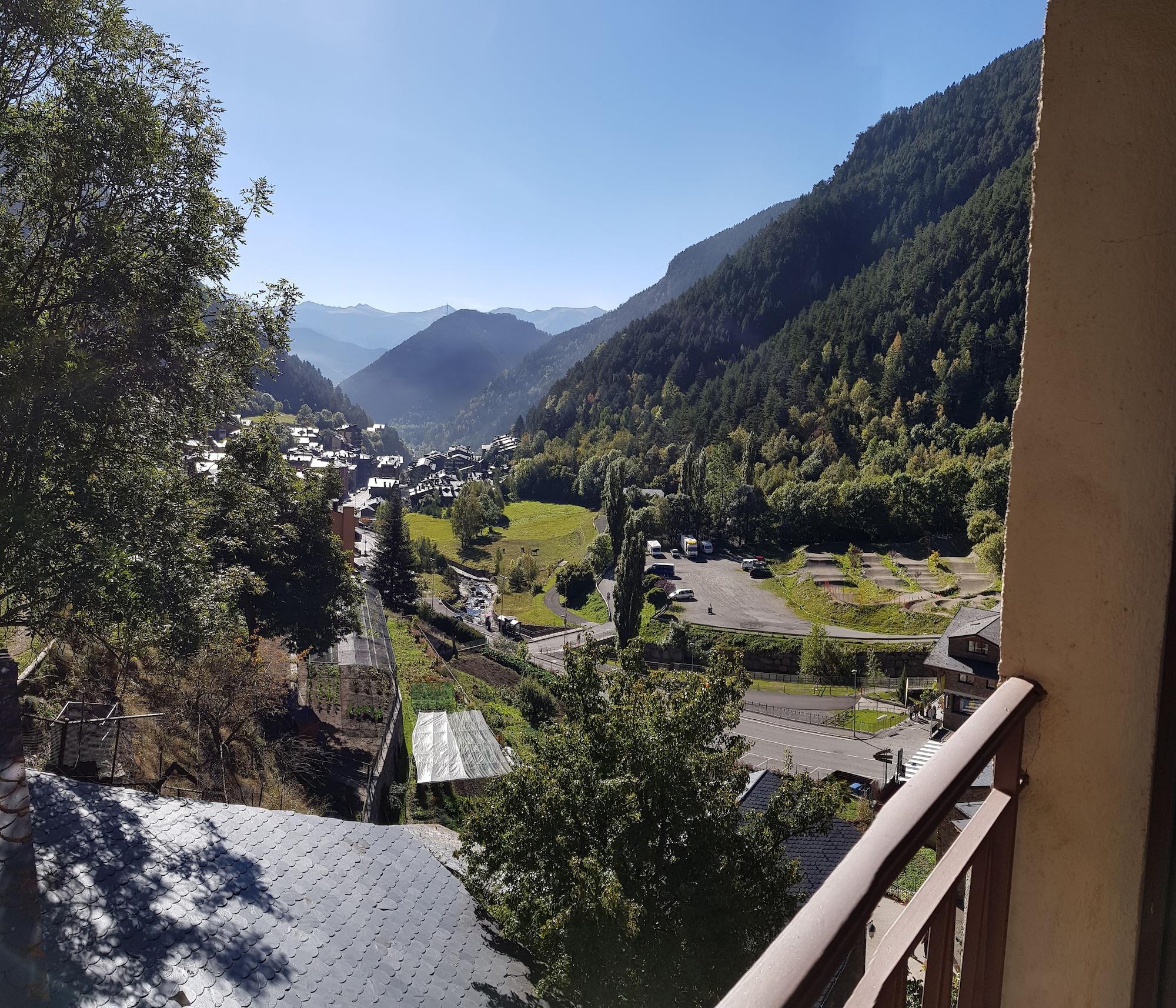 Apartamentos Arinsal 3000 Екстериор снимка